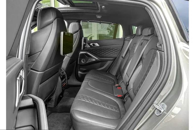 BMW X6 (Seria X) din 2022 cu 59.990 km - oferta BMW248180 - foto 17