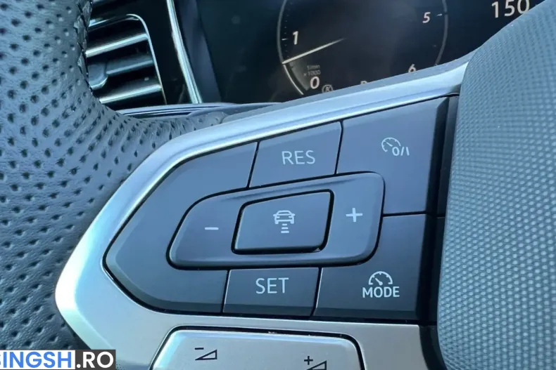 Volkswagen Touareg din 2026 cu 100 km - oferta VOL248214 - foto 13