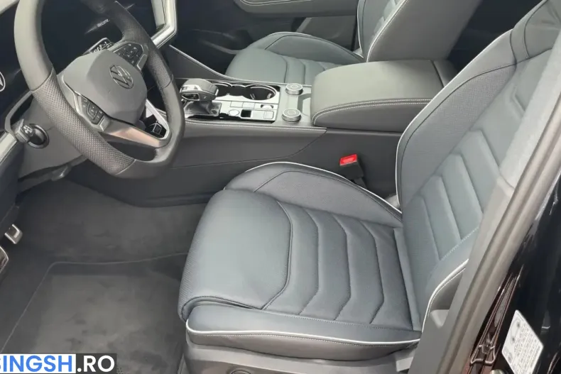 Volkswagen Touareg din 2026 cu 15 km - oferta VOL248218 - foto 4