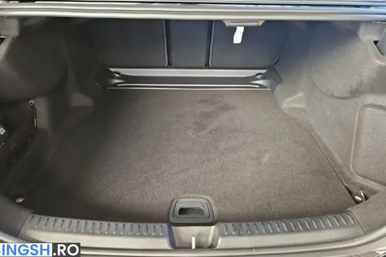 Mercedes-Benz E 220 (Clasa E) din 2025 cu 10.750 km - oferta MER248224 - foto 18