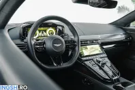 Aston Martin V8 Vantage din 2025 cu 2.400 km - oferta AST248230 - foto 6