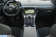 Aston Martin V8 Vantage din 2025 cu 2.400 km - oferta AST248230 - foto 13