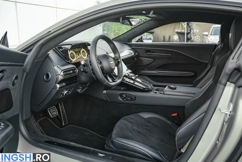 Aston Martin V8 Vantage din 2025 cu 2.400 km - oferta AST248230 - foto 27