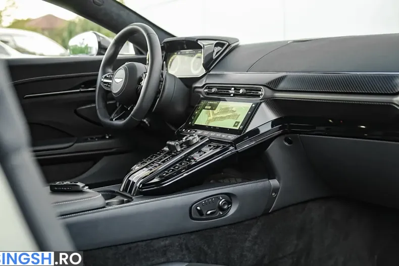 Aston Martin V8 Vantage din 2025 cu 2.400 km - oferta AST248230 - foto 33