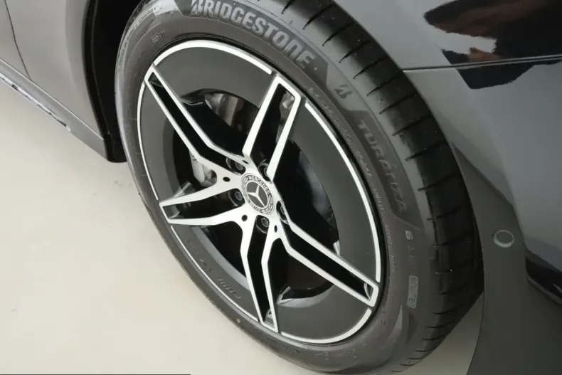 Mercedes-Benz E 200 (Clasa E) din 2025 cu 8.678 km - oferta MER248242 - foto 24