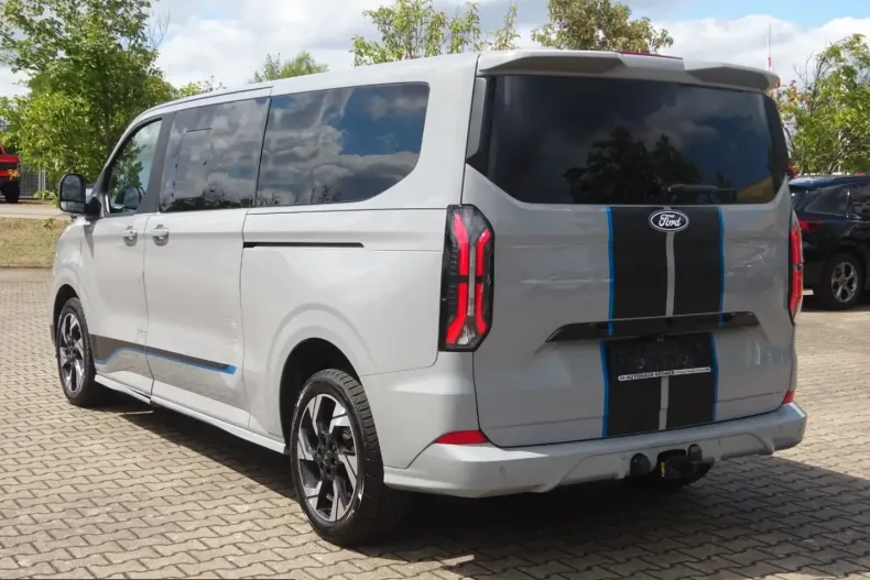 Ford Tourneo Custom din 2025 cu 36.896 km - oferta FOR248263 - foto 4