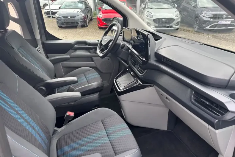 Ford Tourneo Custom din 2025 cu 24.269 km - oferta FOR248265 - foto 14