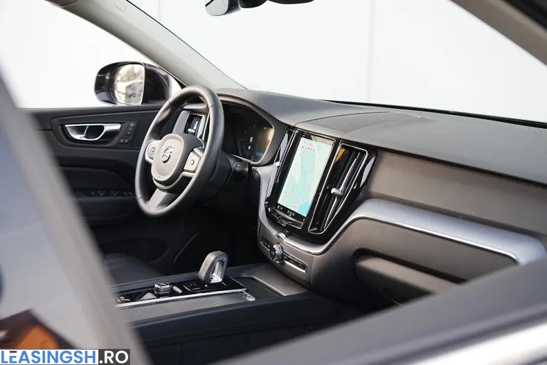 Volvo XC60 din 2022 cu 101.550 km - oferta VOL248289 - foto 10