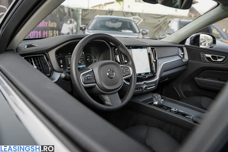Volvo XC60 din 2022 cu 101.550 km - oferta VOL248289 - foto 12