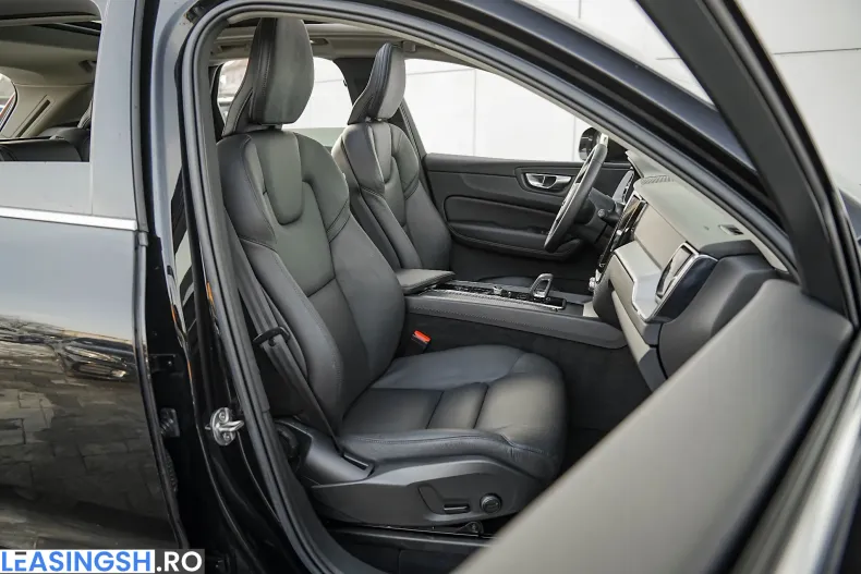Volvo XC60 din 2022 cu 101.550 km - oferta VOL248289 - foto 17