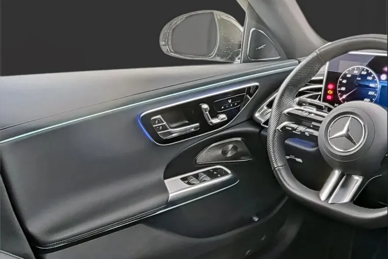 Mercedes-Benz E din 2025 cu 16.600 km - oferta MER248291 - foto 4