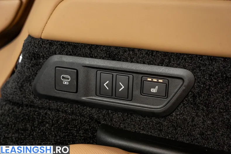 Land Rover Range Rover din 2024 cu 48.204 km - oferta LAN248297 - foto 17
