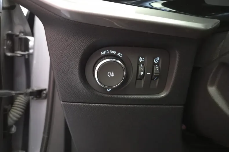 Opel Mokka din 2023 cu 20.350 km - oferta OPE248308 - foto 18