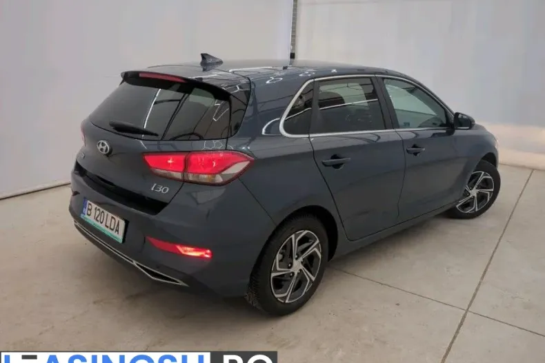 Hyundai i30 din 2022 cu 44.911 km - oferta HYU248311 - foto 2