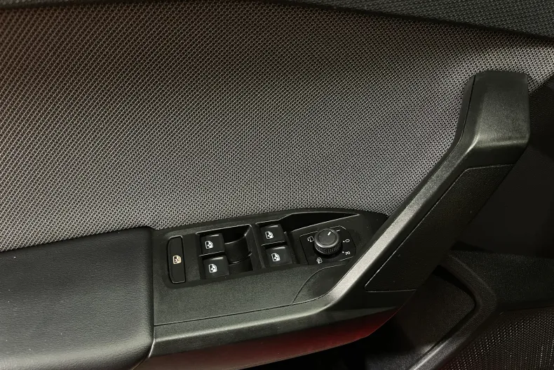 Seat Leon din 2023 cu 128.569 km - oferta SEA248314 - foto 21