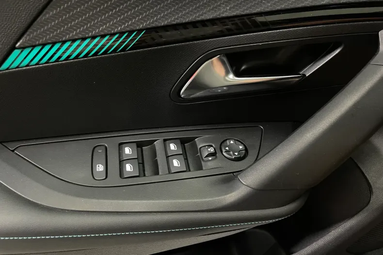 Peugeot 2008 din 2023 cu 53.004 km - oferta PEU248322 - foto 21