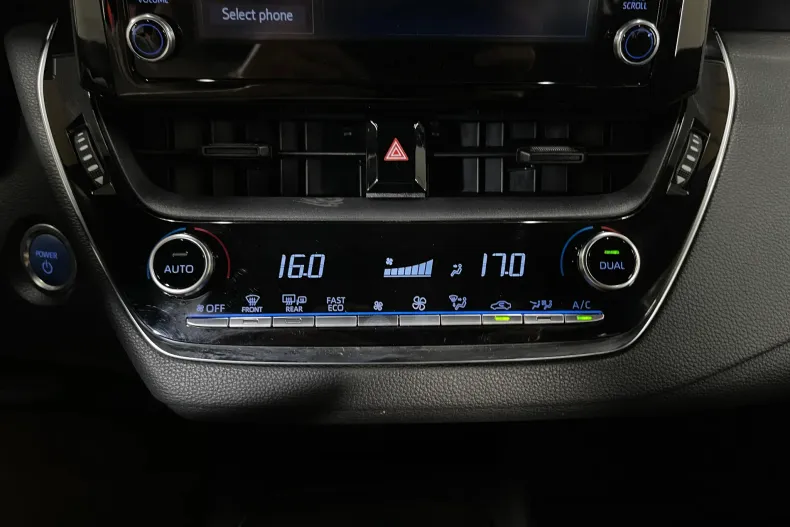 Toyota Corolla din 2022 cu 44.291 km - oferta TOY248324 - foto 15