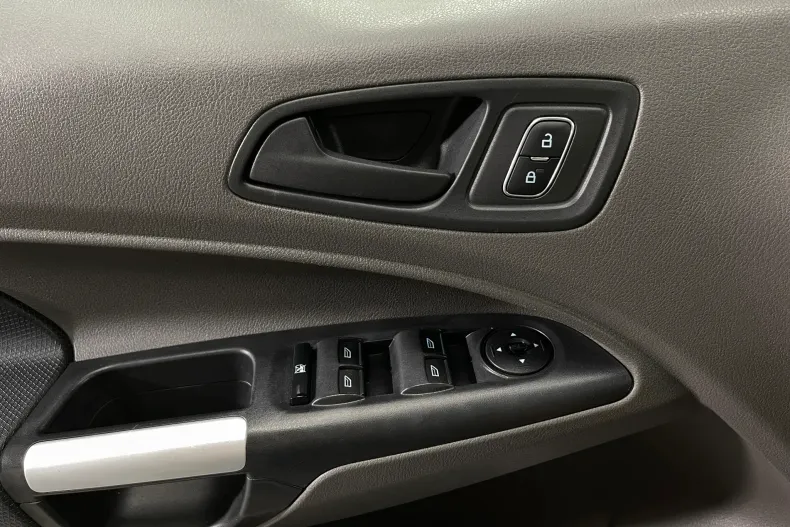 Ford Transit Connect din 2021 cu 88.827 km - oferta FOR248327 - foto 16