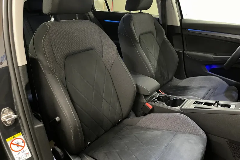 Volkswagen Golf din 2022 cu 69.508 km - oferta VOL248328 - foto 10