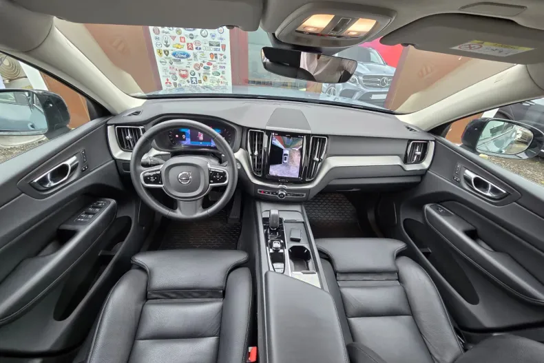 Volvo XC60 din 2022 cu 69.640 km - oferta VOL248330 - foto 9