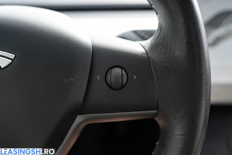 Tesla Model 3 din 2020 cu 143.390 km - oferta TES248339 - foto 18
