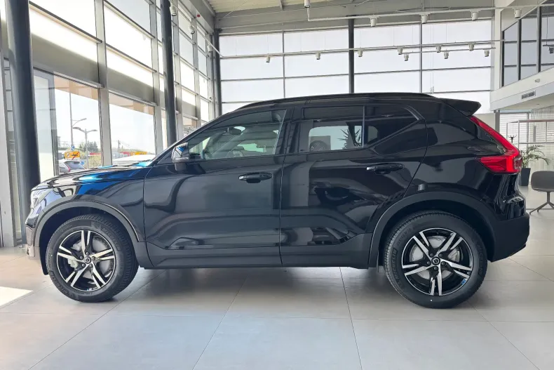 Volvo XC40 din 2026 cu 3.000 km - oferta VOL248347 - foto 8