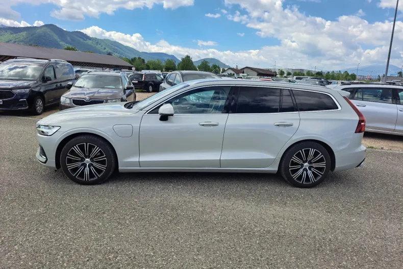Volvo V60 din 2021 cu 177.125 km - oferta VOL248352 - foto 3