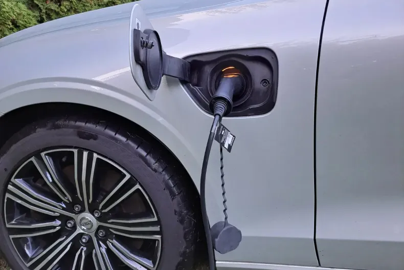 Volvo V60 din 2021 cu 177.125 km - oferta VOL248352 - foto 8