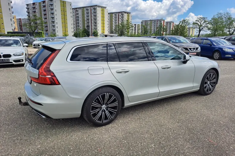 Volvo V60 din 2021 cu 177.125 km - oferta VOL248352 - foto 11