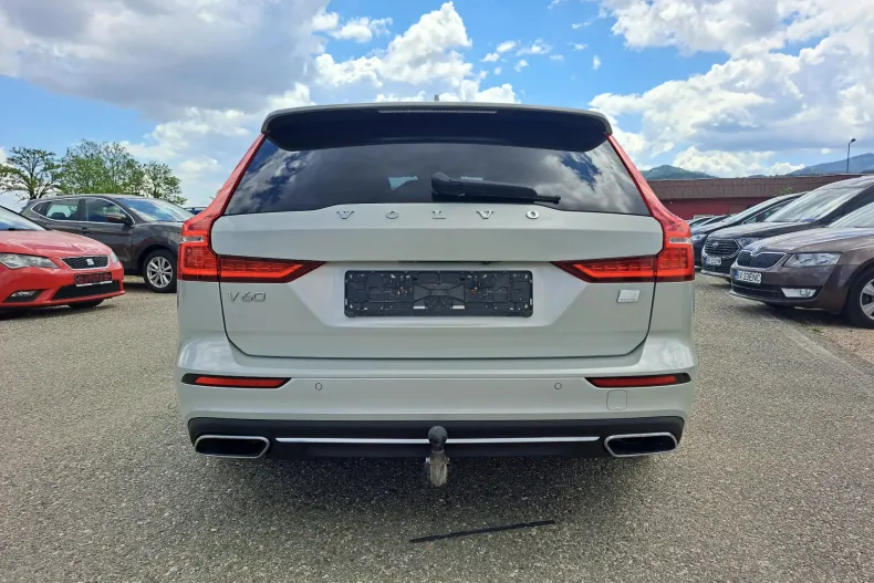 Volvo V60 din 2021 cu 177.125 km - oferta VOL248352 - foto 13