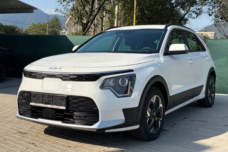 Kia Niro din 2022 cu 73.400 km - oferta KIA248355 - foto 1
