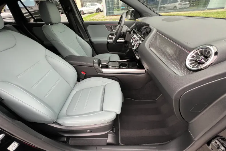 Mercedes-Benz GLA din 2023 cu 31.600 km - oferta MER248357 - foto 7