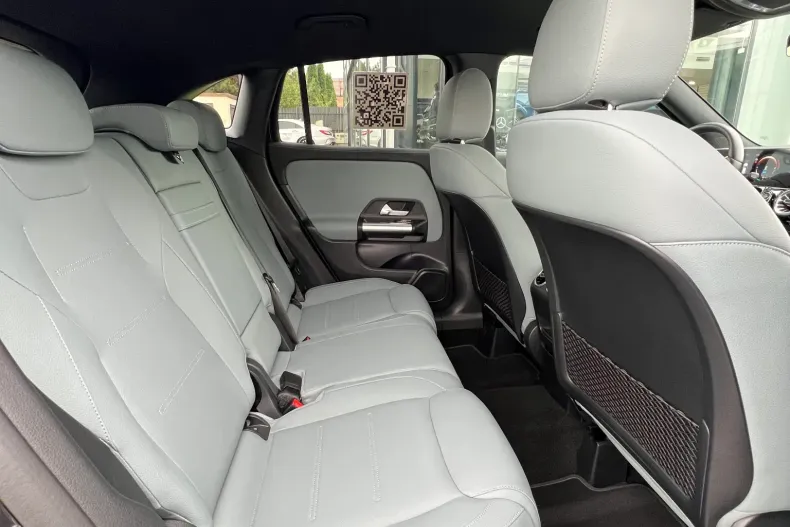 Mercedes-Benz GLA din 2023 cu 31.600 km - oferta MER248357 - foto 8