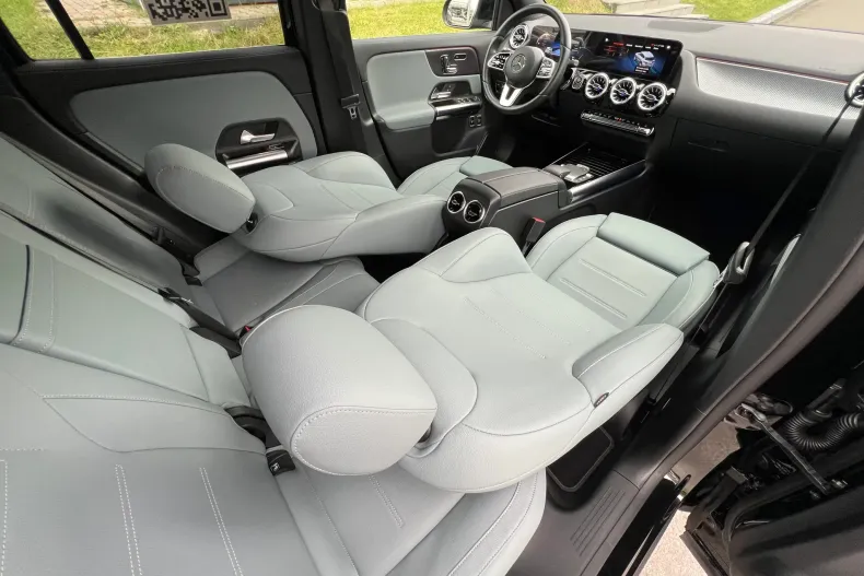 Mercedes-Benz GLA din 2023 cu 31.600 km - oferta MER248357 - foto 9