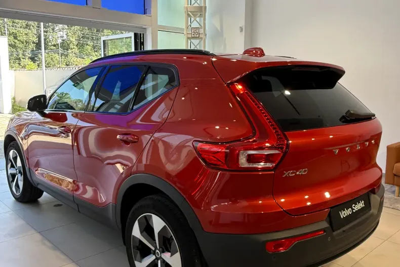 Volvo XC40 din 2023 cu 58.500 km - oferta VOL248362 - foto 5