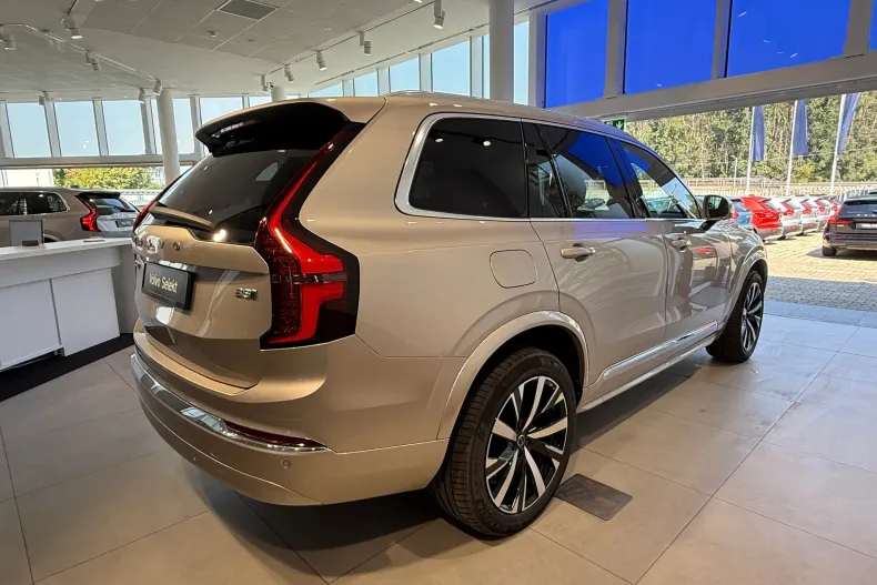 Volvo XC90 din 2024 cu 39.600 km - oferta VOL248363 - foto 7