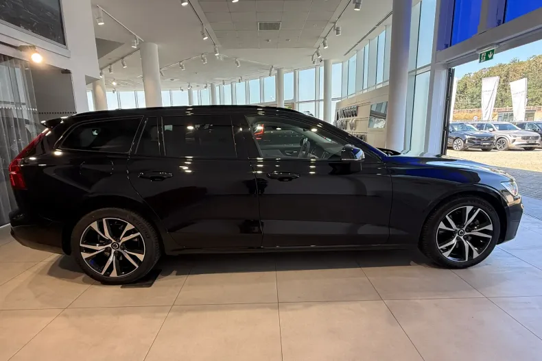 Volvo V60 din 2023 cu 13.500 km - oferta VOL248364 - foto 5