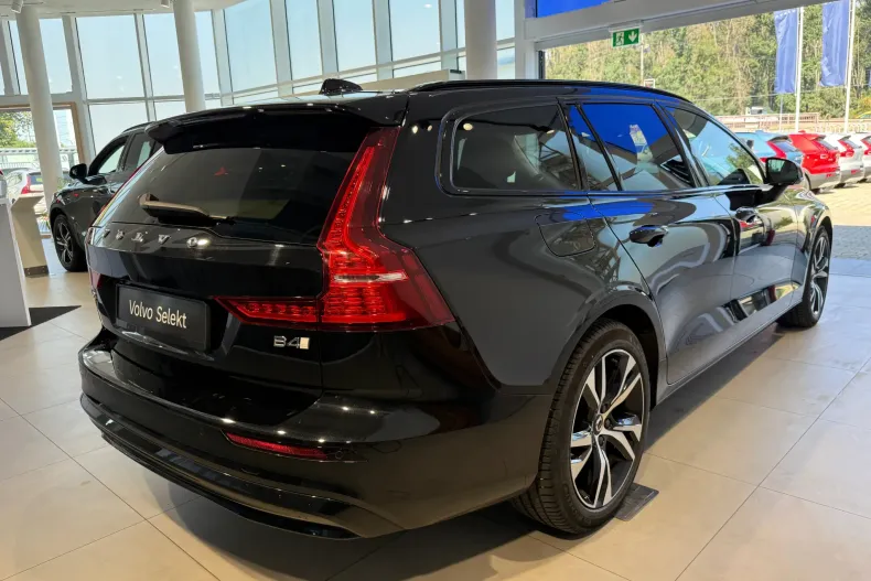 Volvo V60 din 2023 cu 13.500 km - oferta VOL248364 - foto 6