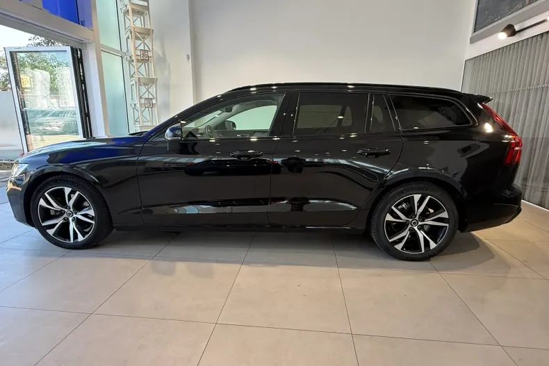 Volvo V60 din 2023 cu 13.500 km - oferta VOL248364 - foto 7
