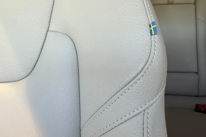 Volvo V60 din 2023 cu 13.500 km - oferta VOL248364 - foto 20