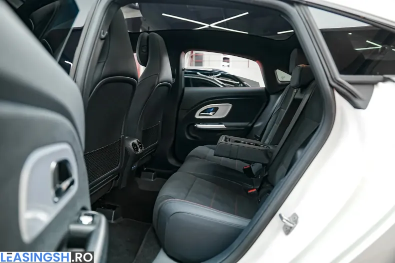 Mercedes-Benz CLA 200 (Clasa CLA) din 2026 cu 7.000 km - oferta MER248366 - foto 6