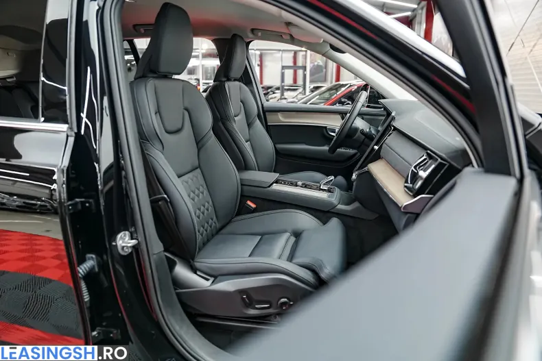 Volvo XC90 din 2025 cu 29.000 km - oferta VOL248369 - foto 12