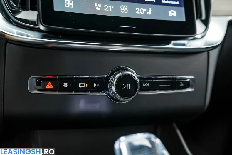Volvo XC90 din 2025 cu 29.000 km - oferta VOL248369 - foto 37