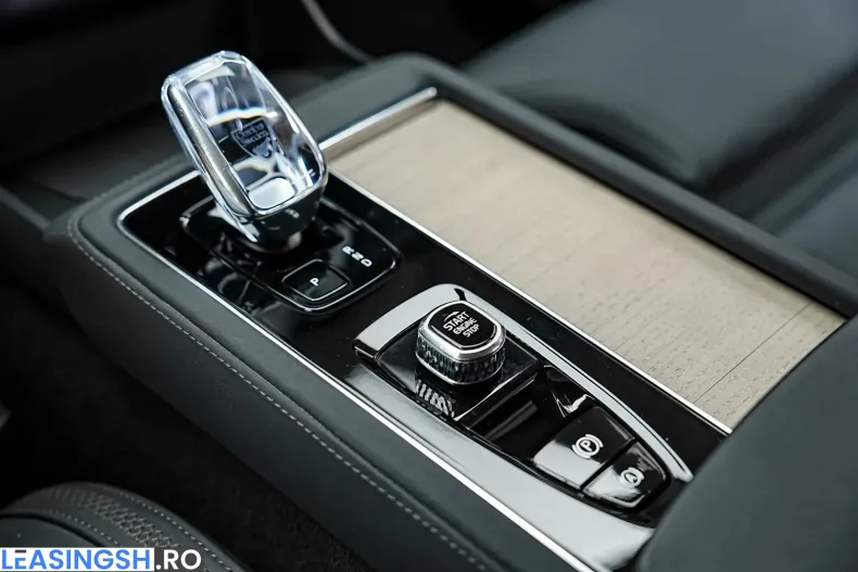 Volvo XC90 din 2025 cu 29.000 km - oferta VOL248369 - foto 39