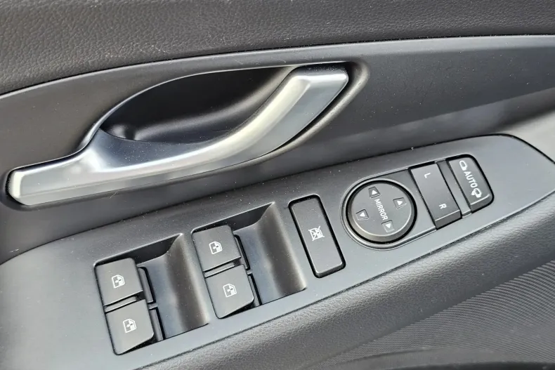 Hyundai i30 din 2021 cu 173.000 km - oferta HYU248378 - foto 18