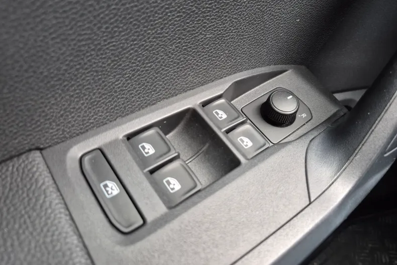 Seat Arona din 2023 cu 70.000 km - oferta SEA248380 - foto 29