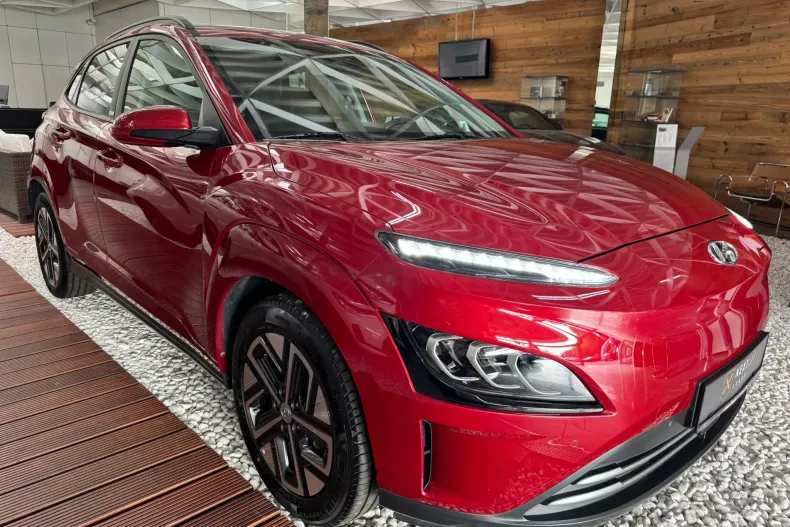 Hyundai Kona din 2021 cu 45.942 km - oferta HYU248385 - foto 3