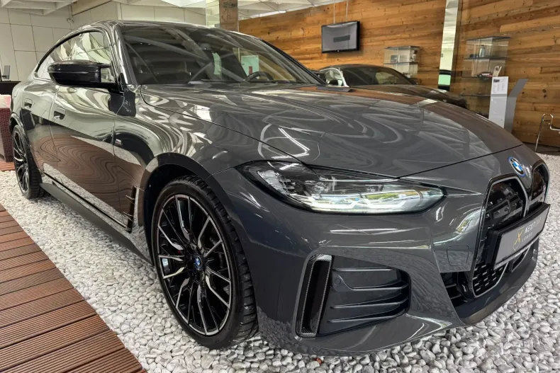 BMW i4 (Seria 4) din 2022 cu 135.263 km - oferta BMW248389 - foto 3