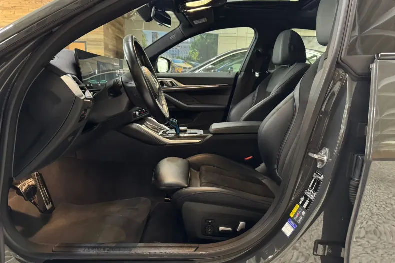 BMW i4 (Seria 4) din 2022 cu 135.263 km - oferta BMW248389 - foto 10