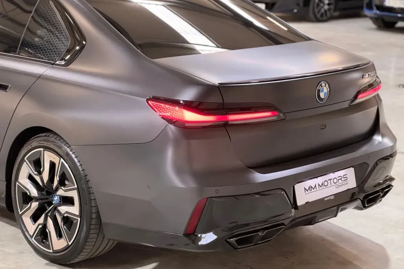 BMW M7 (Seria 7) din 2024 cu 38.558 km - oferta BMW248390 - foto 14